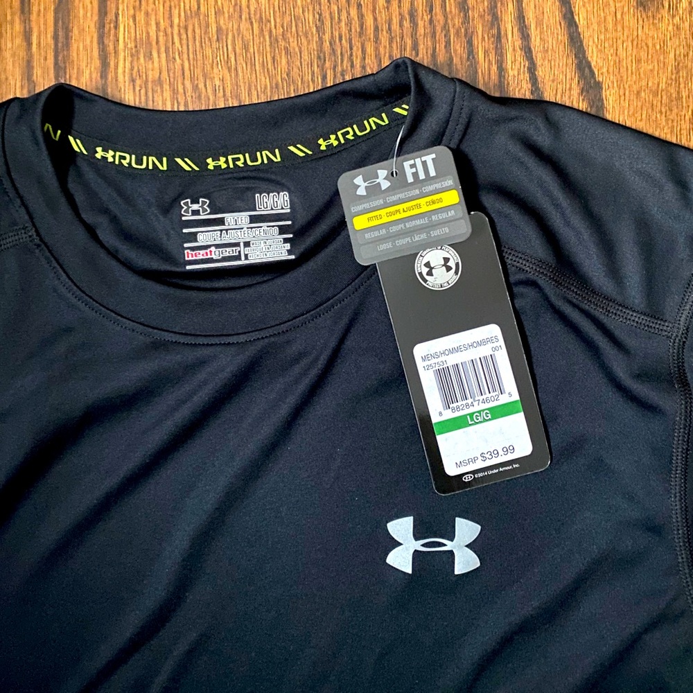 Brand new under armor fitted heat gear tee shirt